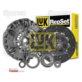 Image of a Sparex Clutch Kit with Bearings - S.147086, featuring a cast iron pressure plate, clutch disc, release bearing, alignment tool, and pilot bearing, with packaging shown in the background.