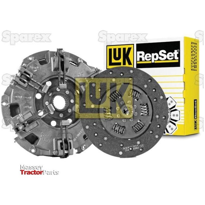 The image shows a Sparex Clutch Kit without Bearings (S.146502) featuring various metal components, including an organic captive disc and a pressure plate, placed beside the original yellow and white packaging box.