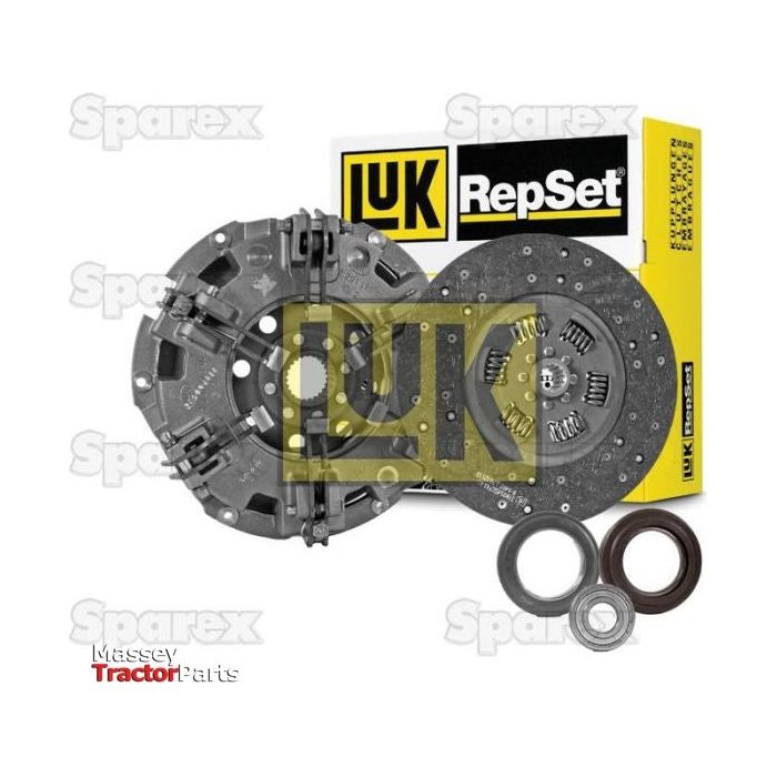 A Sparex Clutch Kit without Bearings - S.146770, shown with its packaging box. The kit includes an organic disc and various metal components, intended for use in vehicle repairs.