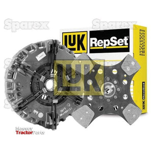A boxed Sparex Clutch Kit without Bearings (Sparex Part No. S.146982) is displayed, featuring a clutch disc and pressure plate. Packaging shows the brand and product information prominently, highlighting the quality craftsmanship.