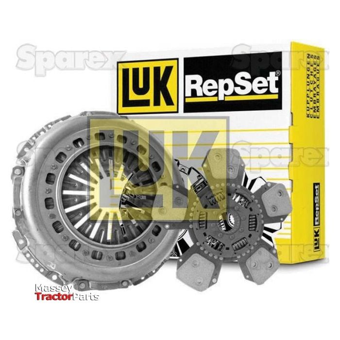 A Sparex Clutch Kit without Bearings - S.147174 is displayed, featuring a single cover assembly and a cerametallic loose disc, with the branded packaging visible in the background.