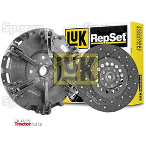 Close-up of a Sparex Clutch Kit without Bearings (S.147209) for tractors, featuring the clutch disc and pressure plate in front of the product box with Sparex branding. "Massey Tractor Parts" text is at the bottom left corner. The cerametallic components ensure durability for heavy-duty use.
