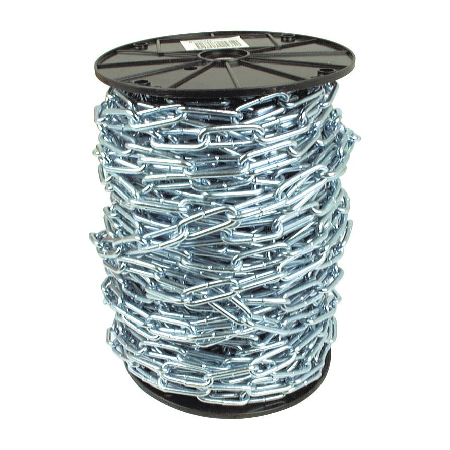 The Sparex Long Link Chain 4.7 x 46 x 18mm x 50M - S.55520 is coiled neatly around a black plastic reel, zinc plated for durability and designed to ensure a safe working load.