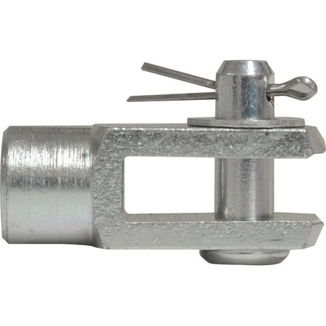 Close-up of a metallic Sparex Metric Clevis End with Pin M4.0, featuring a clip and rectangular cutout, compliant with DIN 71751 standards (Sparex Part No. S.52306).