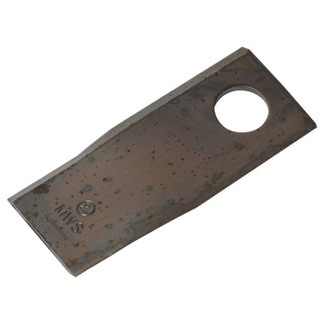 Mower Blade - Twisted blade, top edge sharp & parallel -  112 x 48x4mm - Hole⌀21mm  - RH -  Replacement for Pottinger
 - S.79604 - Massey Tractor Parts