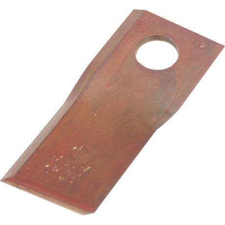 Mower Blade - Twisted blade, top edge sharp & parallel -  109 x 47x4mm - Hole⌀19mm  - RH -  Replacement for Vicon, JF, Stoll, Pottinger
 - S.105700 - Massey Tractor Parts