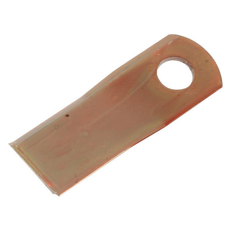 Mower Blade - Twisted blade, top edge sharp & parallel -  129 x 48x4mm - Hole⌀21mm  - RH -  Replacement for Marangon, Agram
 - S.105682 - Massey Tractor Parts
