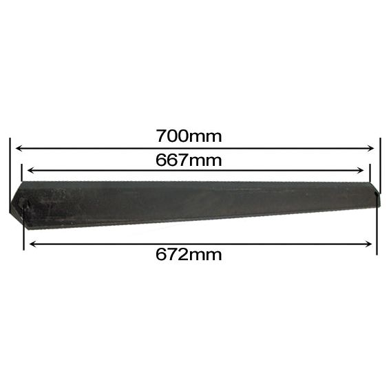 A black rectangular object with dimensions 700mm, 667mm, and 672mm, ideal for use with Sparex parts like the Shin 28'' replacement for Cousins (1400341 | Sparex Part No. S.77781).